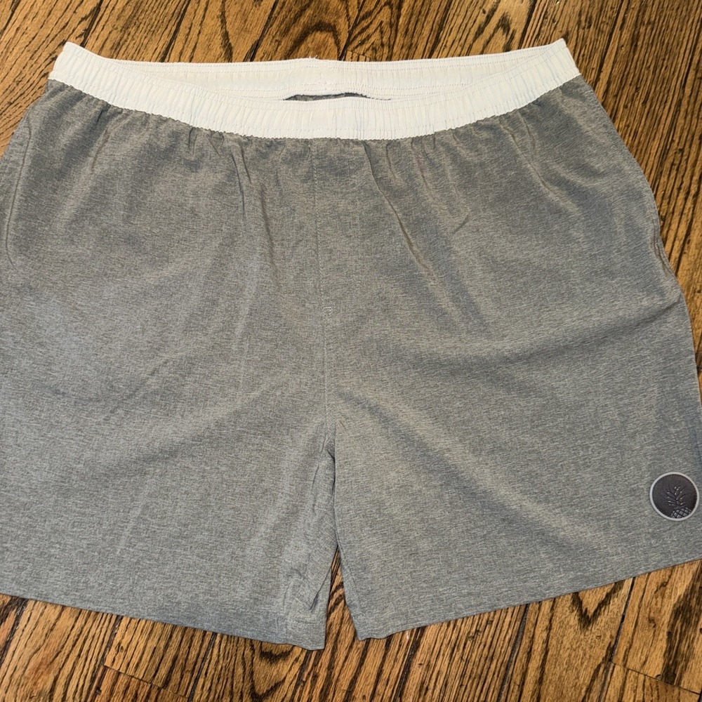 Chubbies The Two‎ Tones 5.5" Inseam Swim Trunks Size XXL Gray/Lt Gray